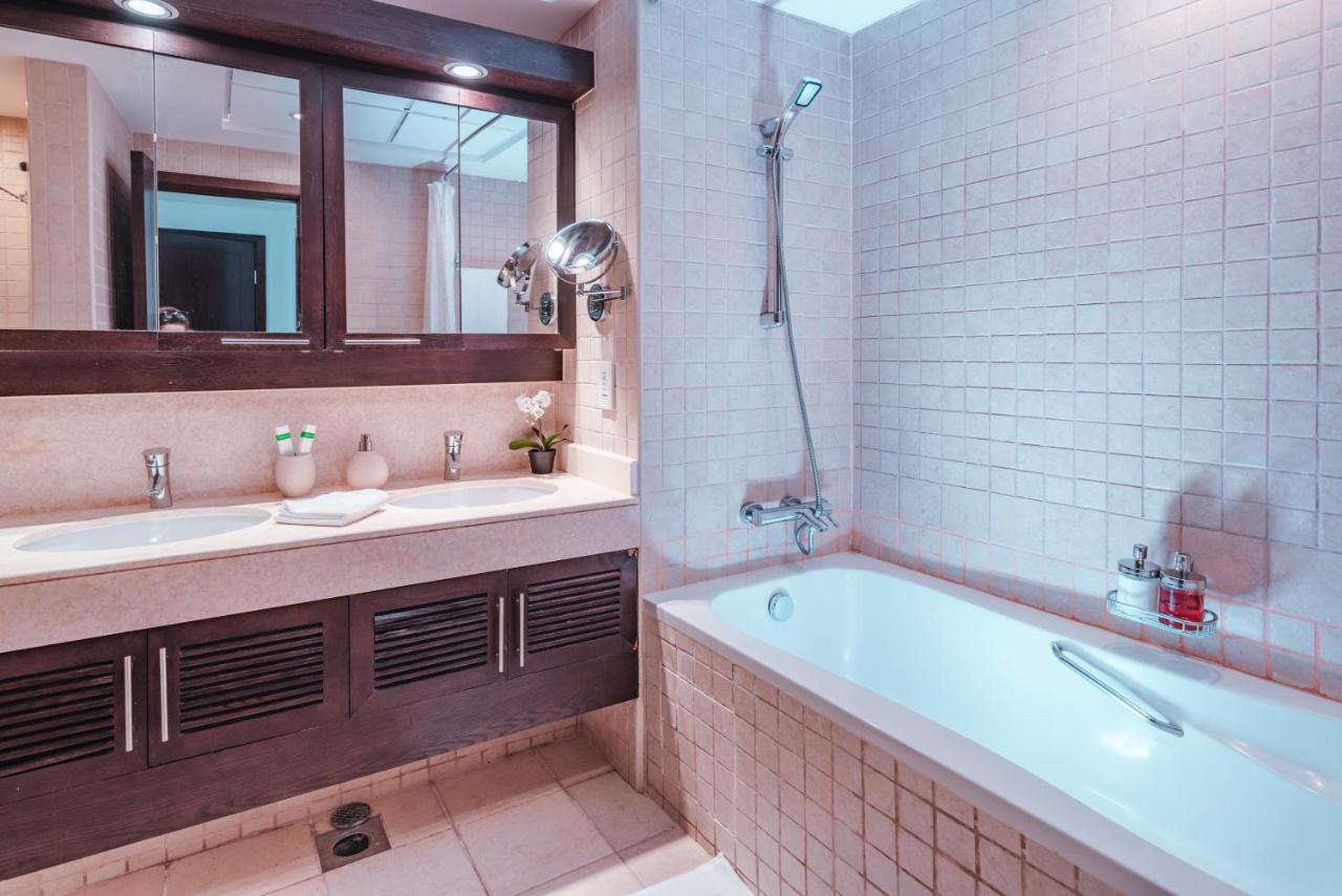 Elite Royal Apartment - Full Burj Khalifa & Fountain View - Pearl ดูไบ ภายนอก รูปภาพ